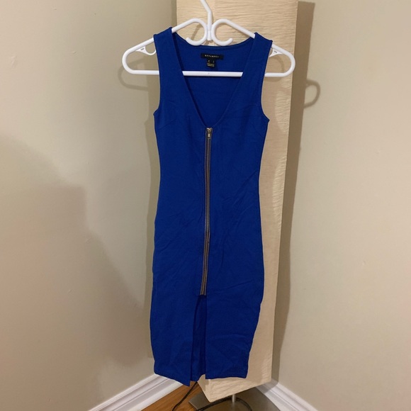 Midi Bodycon Dress w/ Zipper & Slit - Picture 1 of 2